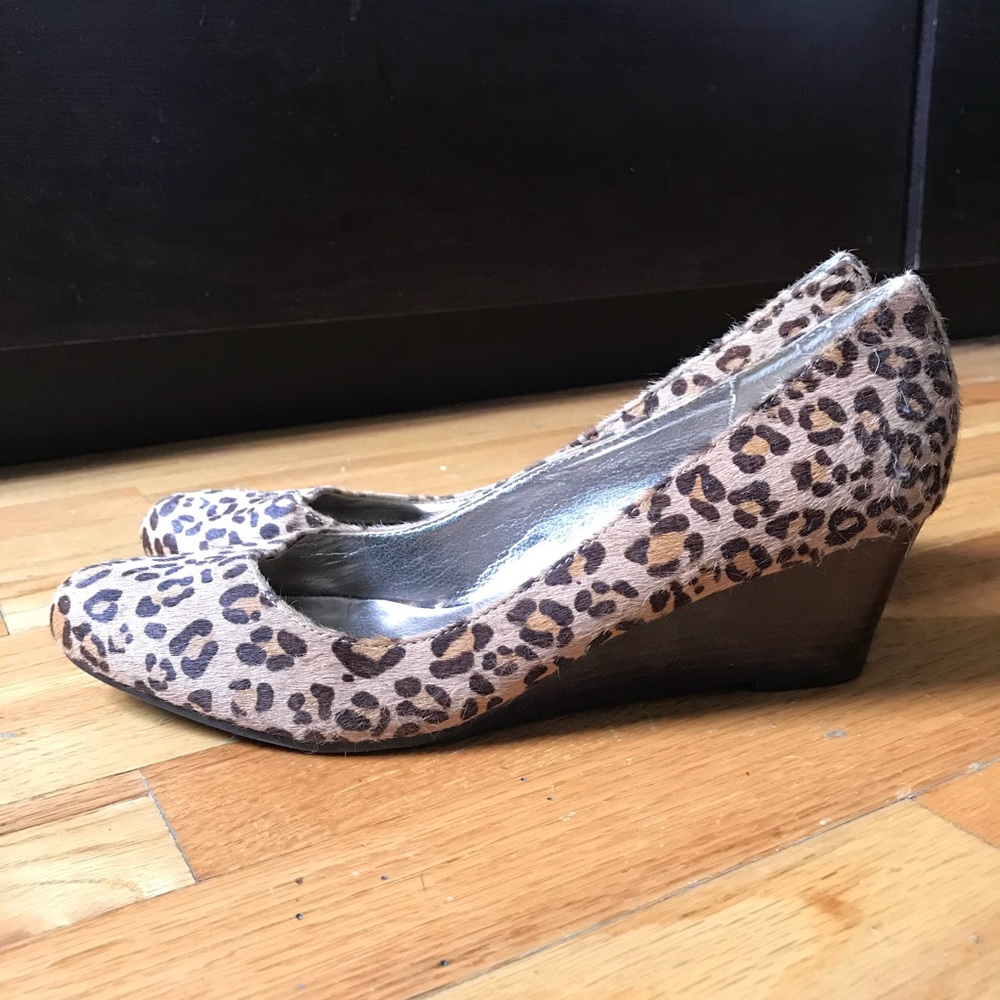 Steven by Steve Madden leopard wedges